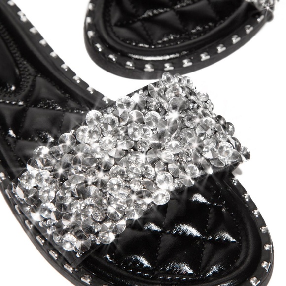 NEW๐ฅOpen Toe Rhinestone Crystal Slide Flat Sandal - Picture 3 of 4